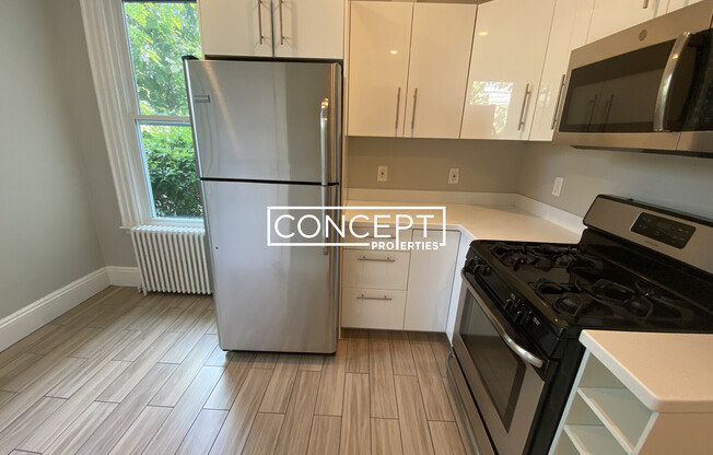 11 PLEASANT ST