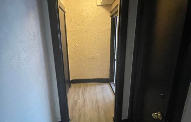 4 beds, 2 baths, $1,850, Unit 5400-2