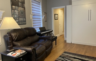 Studio, 1 bath, 340 sqft, $2,500, Unit 310
