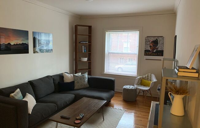 1 bed, 1 bath, $1,690, Unit 1900-2