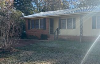 2 beds, 1 bath, $1,150