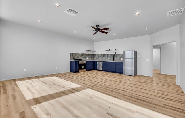 2 beds, 2 baths, 1,308 sqft, $2,125, Unit 34