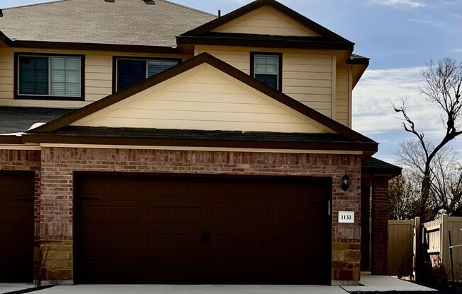 Luxury 3/2 Townhouse in Seguin, Texas