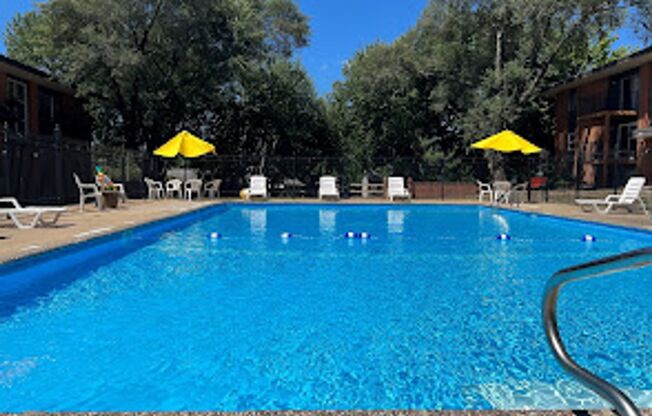 Blue Springs Apartments