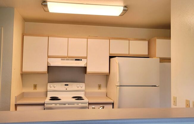 Northpointe Townhouse - 2 bedrooms, 2 baths, 2 parkings