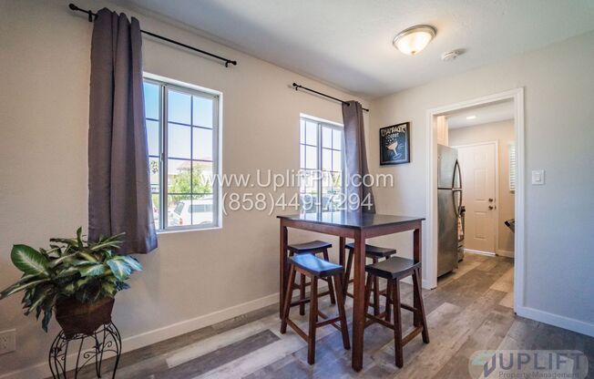 Swift Ave (4233-4239)