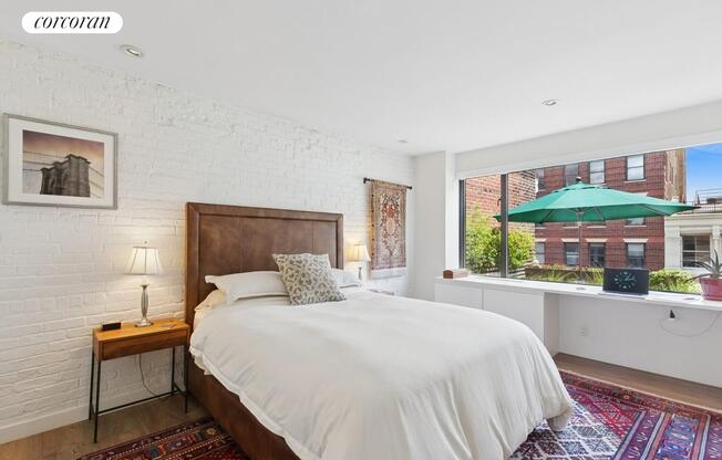 77 BLEECKER ST