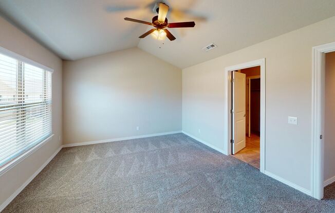 3 beds, 2.5 baths, $1,500