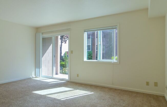 2 beds, 1 bath, $1,550, Unit 1