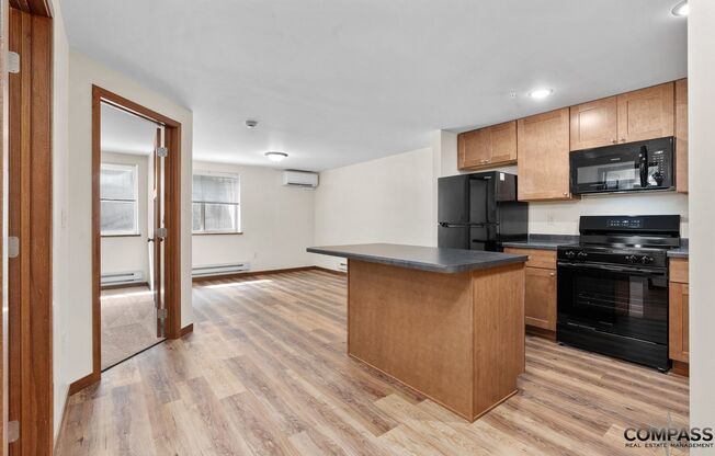 1 bed, 1 bath, 520 sqft, $1,145, Unit 002