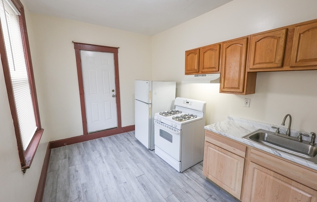 1 bed, 1 bath, 700 sqft, $2,450, Unit 2