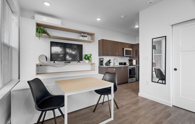 Studio, 1 bath, 327 sqft, $1,099, Unit #232