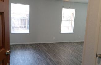 2 beds, 1 bath, $1,150