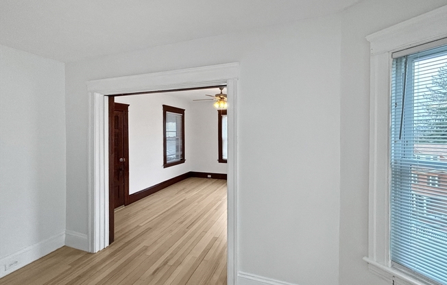 3 HENDERSON AVE