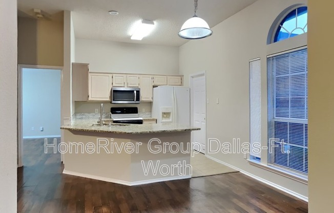 824 CARRINGTON DR