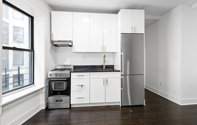 1392 MADISON AVE