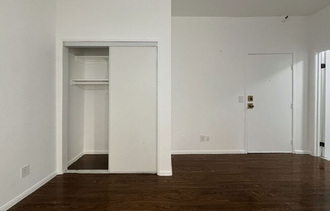 COR - 733 S. Coronado St