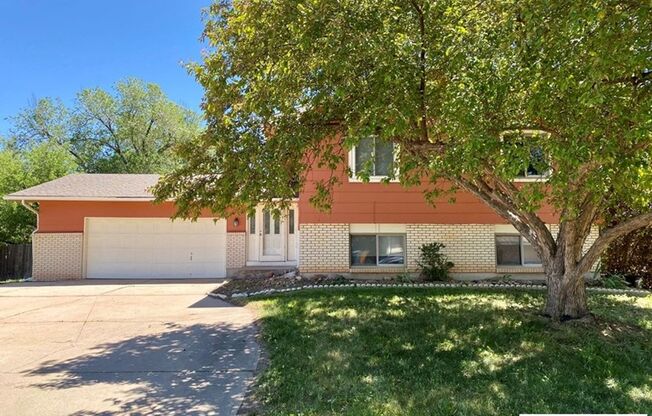 Wonderful Home in Campus West!