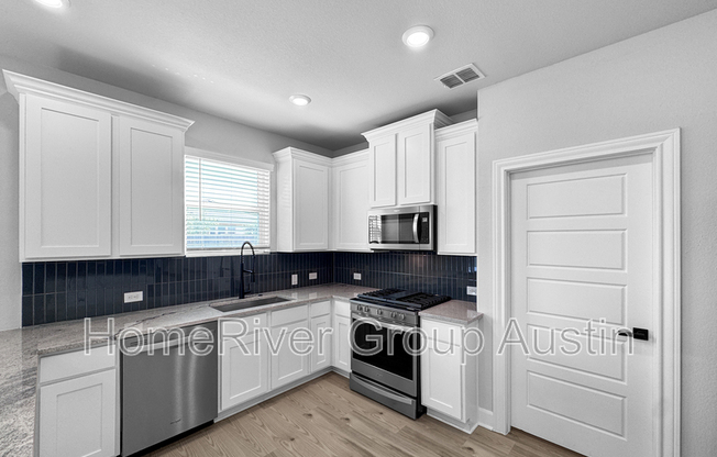 320 HORSEMINT WAY