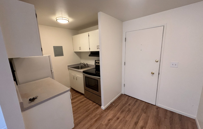 1 bed, 1 bath, 300 sqft, $1,350, Unit 202