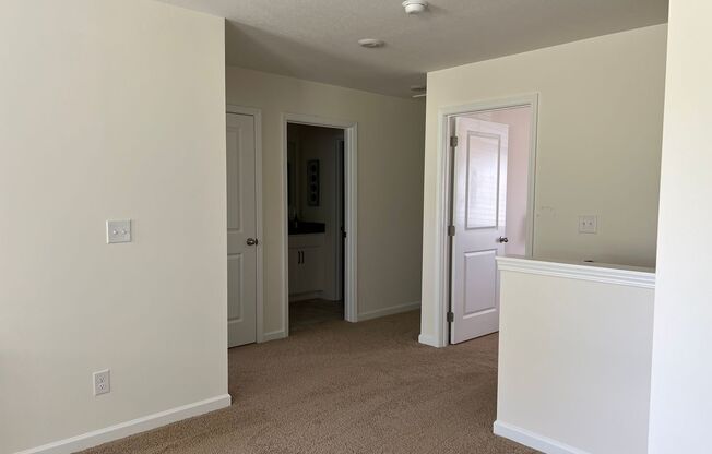 1 bed, 1 bath, $1,300, Unit Room 2