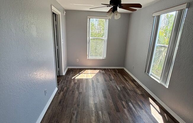 3 beds, 3 baths, 1,938 sqft, $2,690, Unit Unit 4