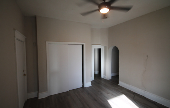 1606 W MAIN ST
