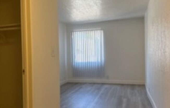 1 bed, 1 bath, 700 sqft, $1,000, Unit CASA-278