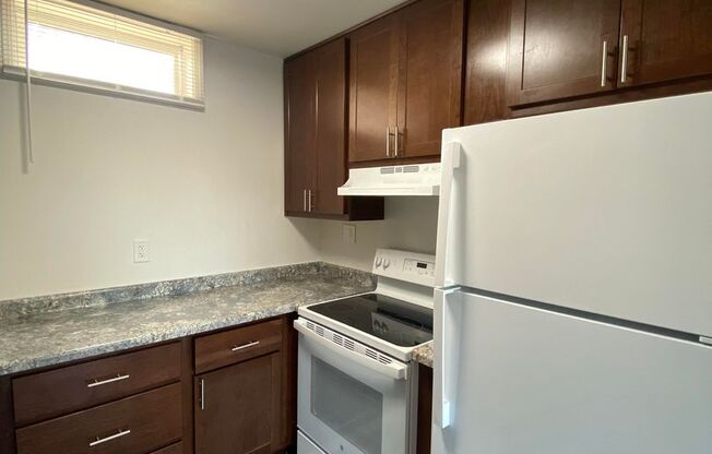 Studio, 1 bath, 420 sqft, $999, Unit 2322-4