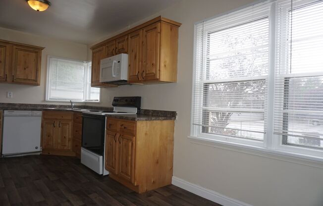 Upgraded 4 Bed 2 Bath Midvale Home