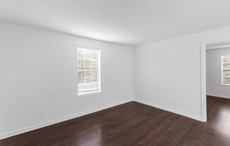 1 bed, 1 bath, 515 sqft, $915, Unit 5