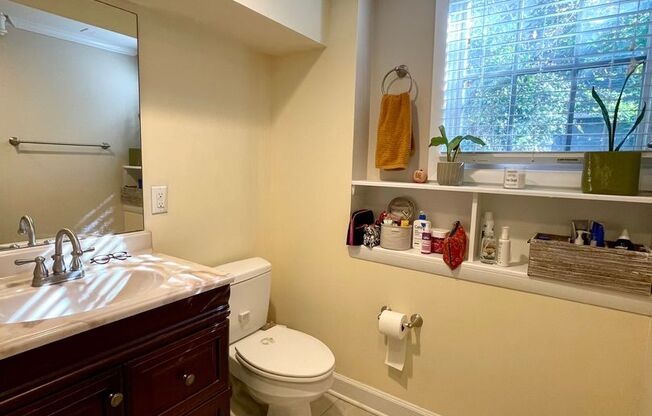 Studio, 1 bath, $1,350, Unit Studio