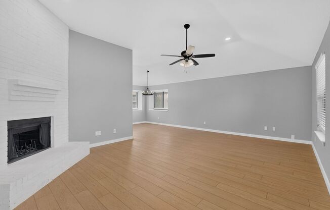 3701 UNIVERSITY DR