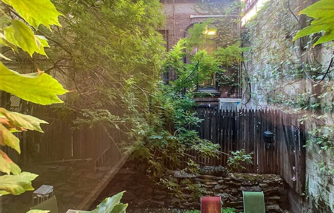 249 E 77 ST