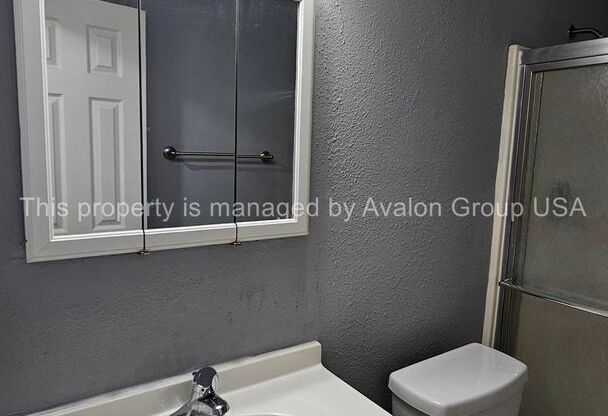 3 beds, 2 baths, $1,525