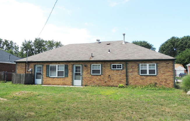 3 beds, 2 baths, $1,650