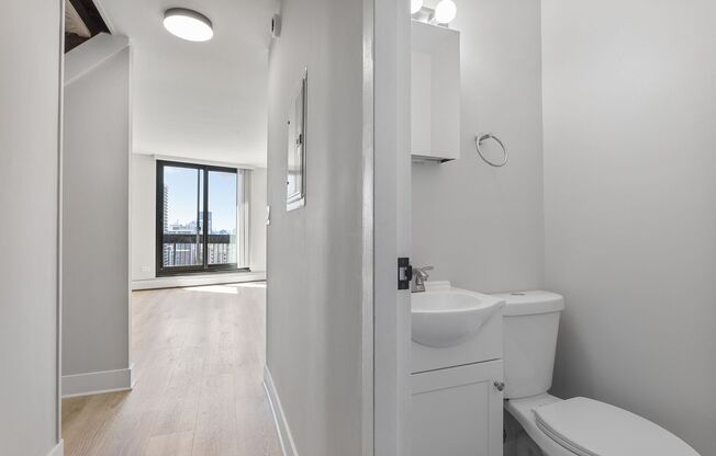 1 bed, 1.5 baths, 667 sqft, $2,550, Unit 26J