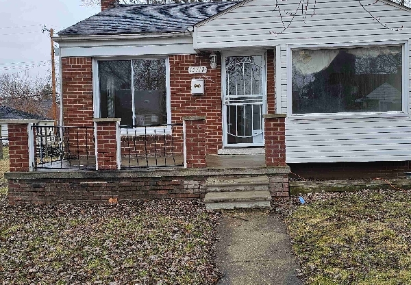 15000 BLOCK EVERGREEN RD