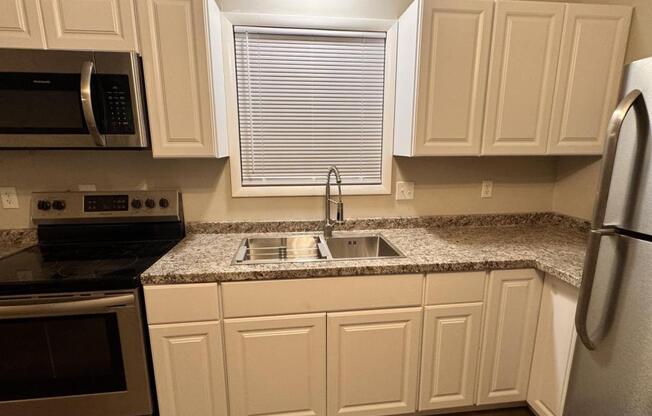 1431 MATHAU CT