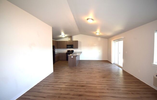2 beds, 1 bath, 1,062 sqft, $1,500, Unit B209