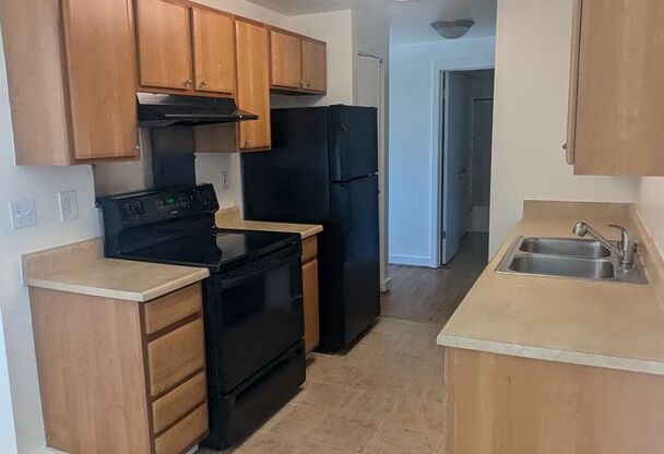 2 beds, 1 bath, $1,900, Unit # #A 201