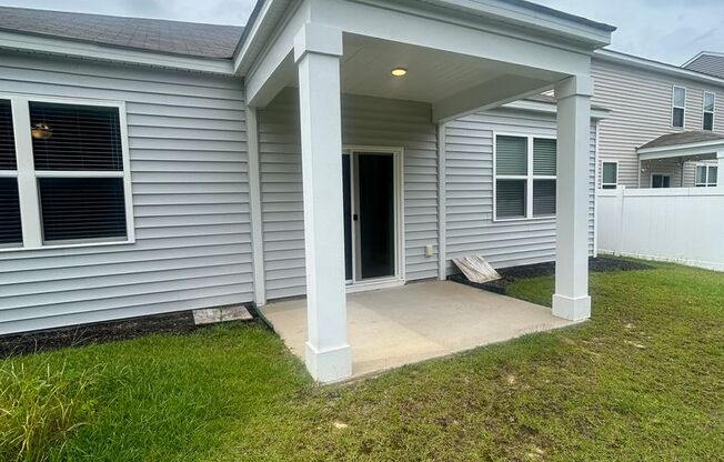 3 beds, 2 baths, $1,900