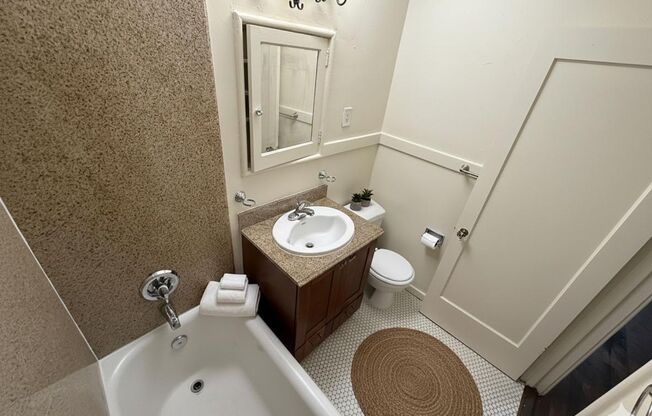 1 bed, 1 bath, 749 sqft, $1,695, Unit 0305