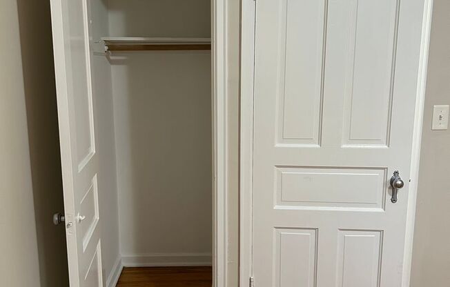 Hillside Court Apartments (306 N. 31st Ave.)