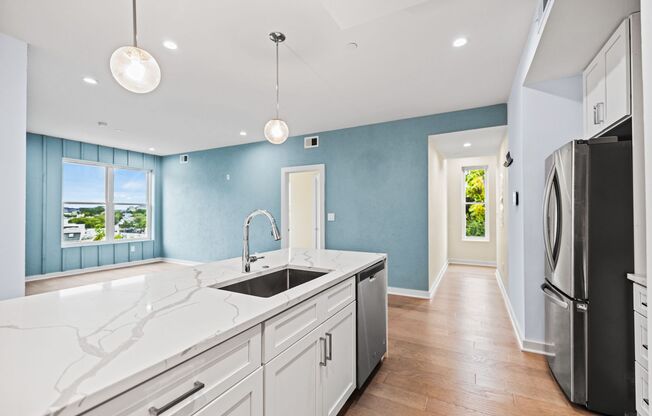 Modern Condo Near H St | 2 Bed | 2 Bath | 975 Sf | 1 Parking Space