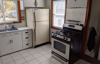 3 beds, 1 bath, $1,395