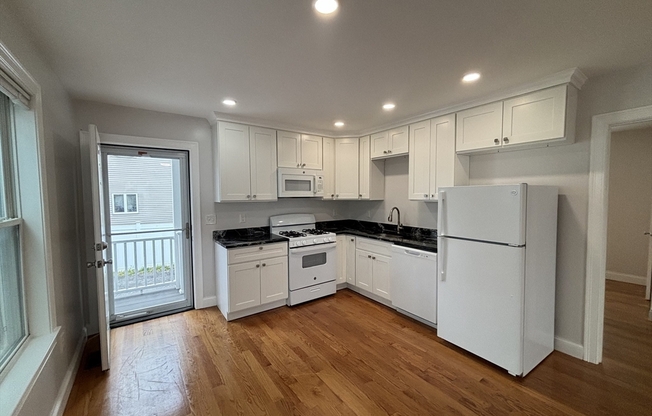 160 BOW ST