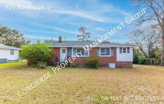 925 BONNIE LN