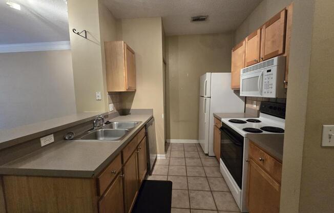 1 bed, 1 bath, $1,599, Unit UNIT # 8211