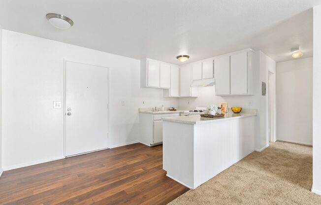 1 bed, 1 bath, 570 sqft, $1,850, Unit 20